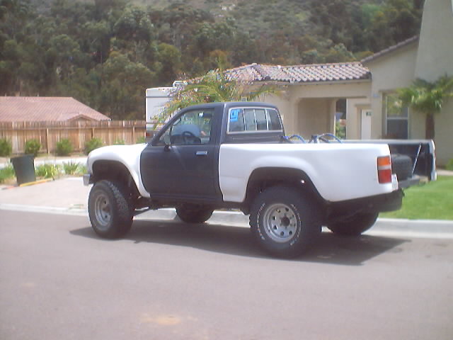 Hey Hey A white fender toyota