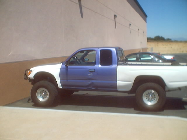 Albertsons parking lot the kid that owns it works there